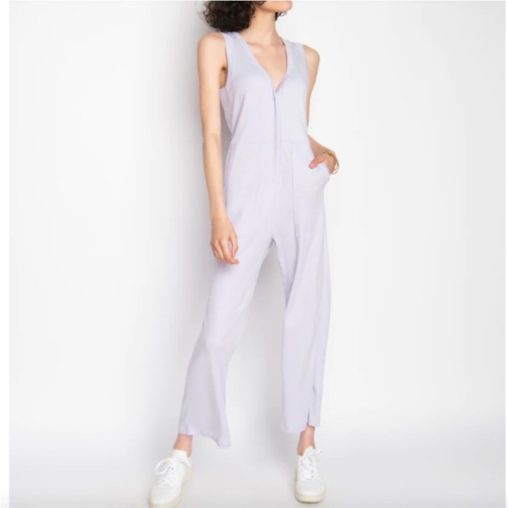 WVN light gray jumpsuit with pockets